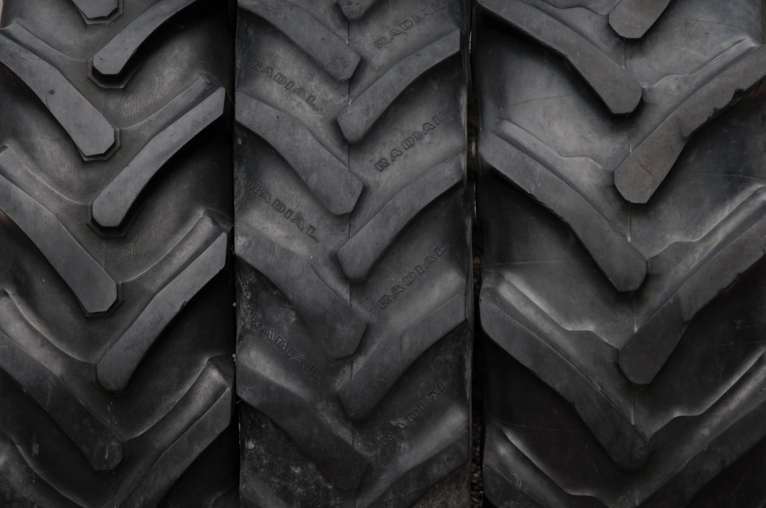 Tractor Rims Texture Detailed texture and pattern tractor tires background - PatternPictures